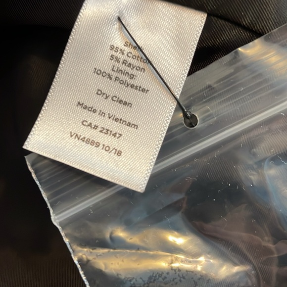 Style Icon! Houndstooth Beauty! Size 10, Talbots - Picture 5 of 8